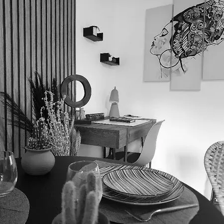 Le Joli'mans, Refait A Neuf, Entierement Equipe, Pour 2 Personnes, Proche Quartier Historique Et Centre לה מאנש